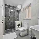 Apartment Spacious With Large Terrace