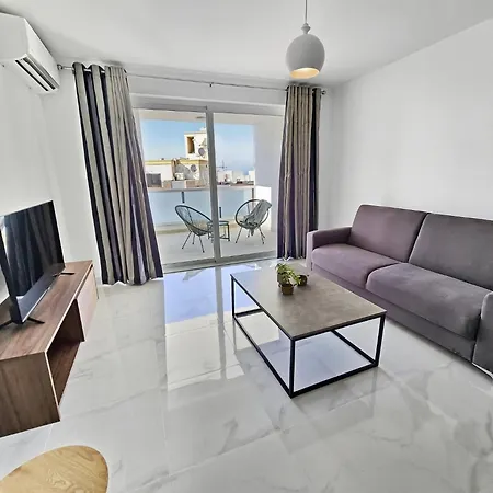 Spacious With Large Terrace